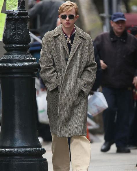 dane dehaan burberry